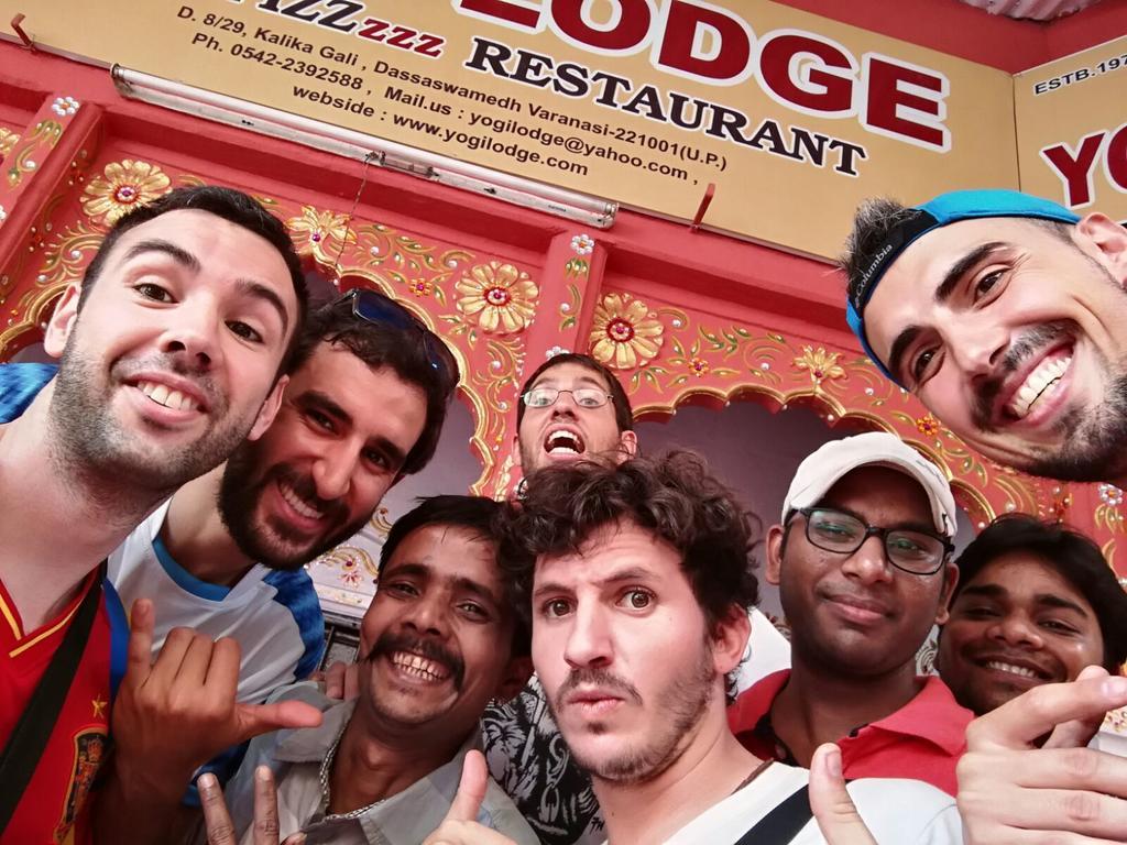ורנאסי Yogi Lodge מראה חיצוני תמונה