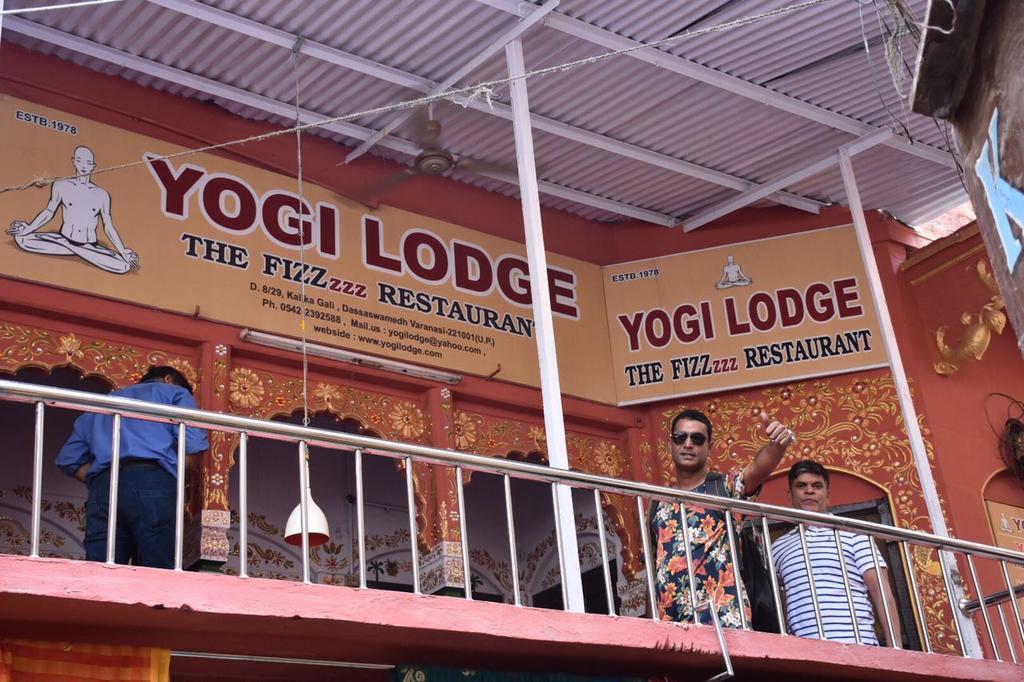 ורנאסי Yogi Lodge מראה חיצוני תמונה